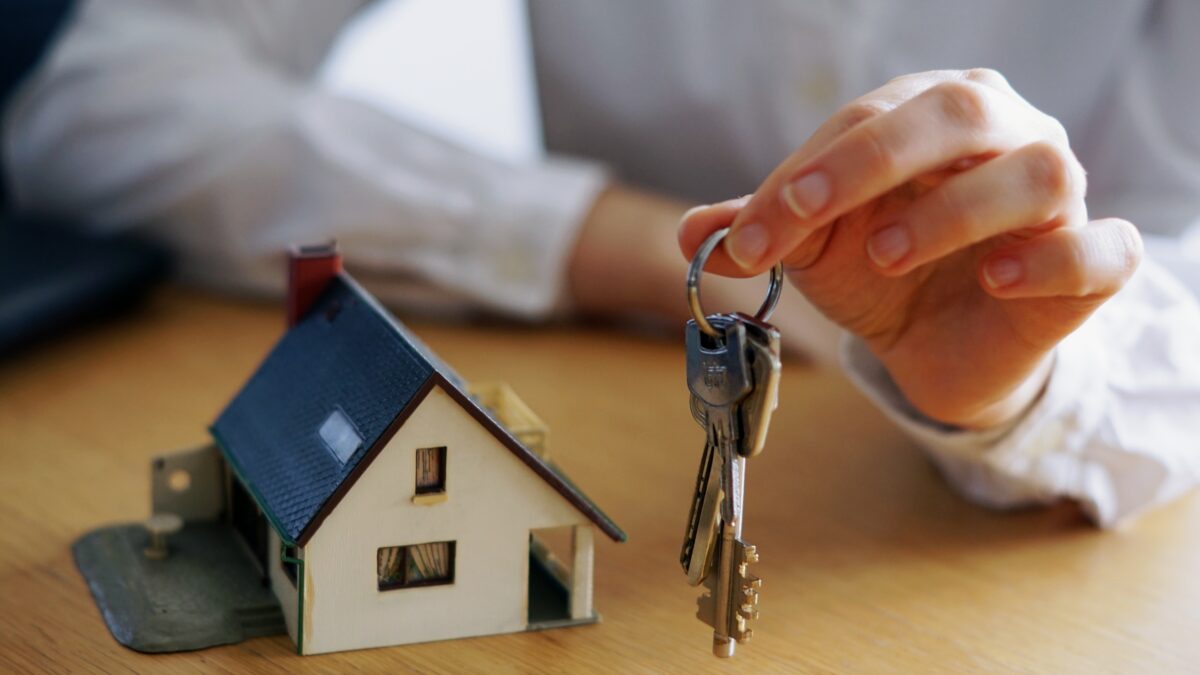 NF-e ABI: o que muda para imobiliárias, incorporadoras e construtoras com a Reforma Tributária 